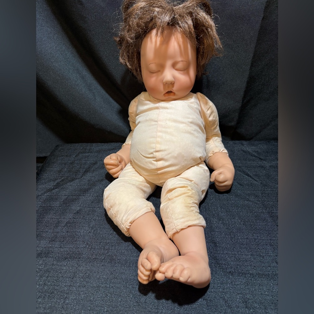 Vintage 1994 Lee Middleton 19” Baby Doll Sleeping Realistic Life Like!